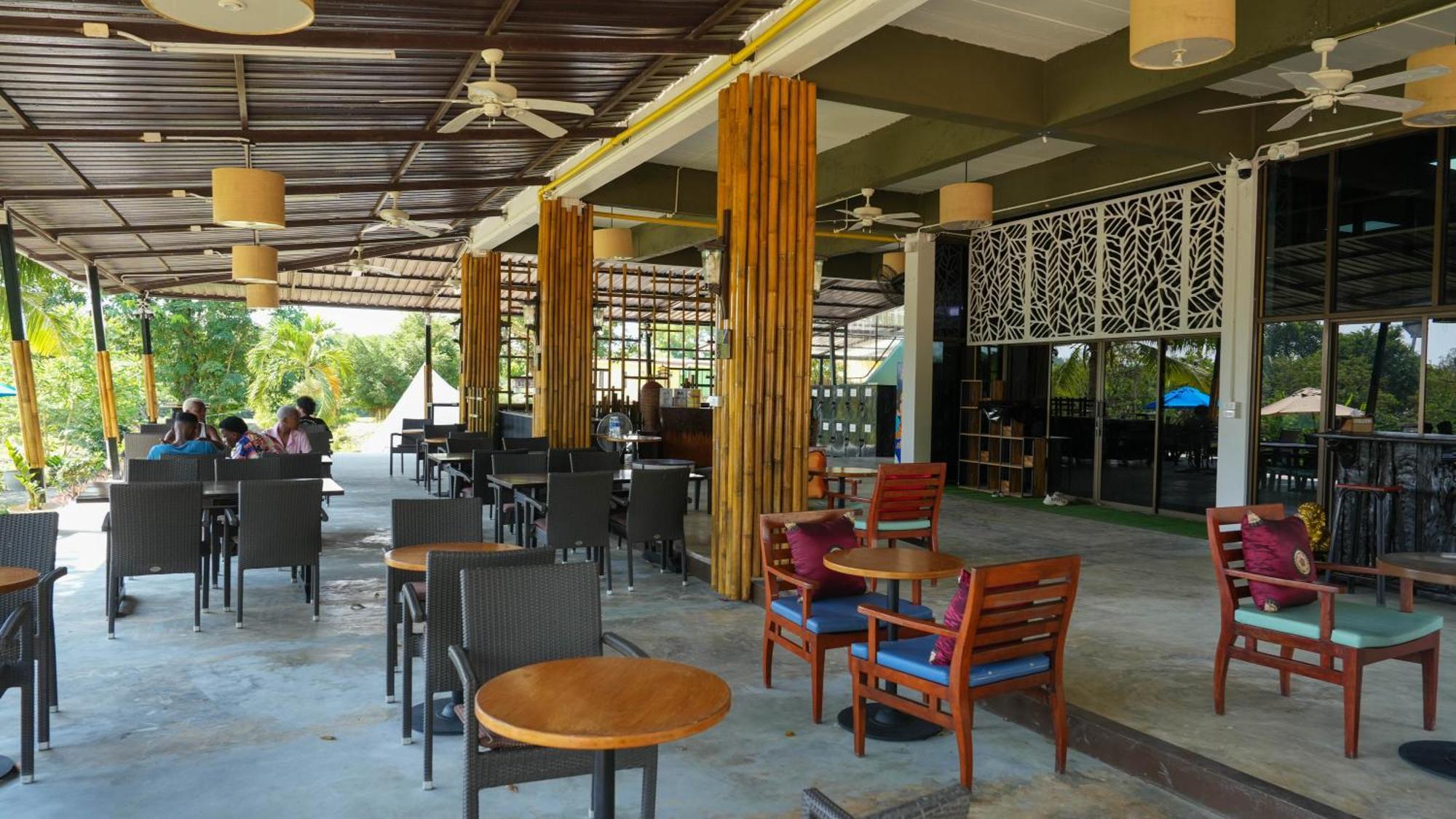 Green Gen Hotel, Mueang Phuket Ban Lo Ti Pa Exterior photo